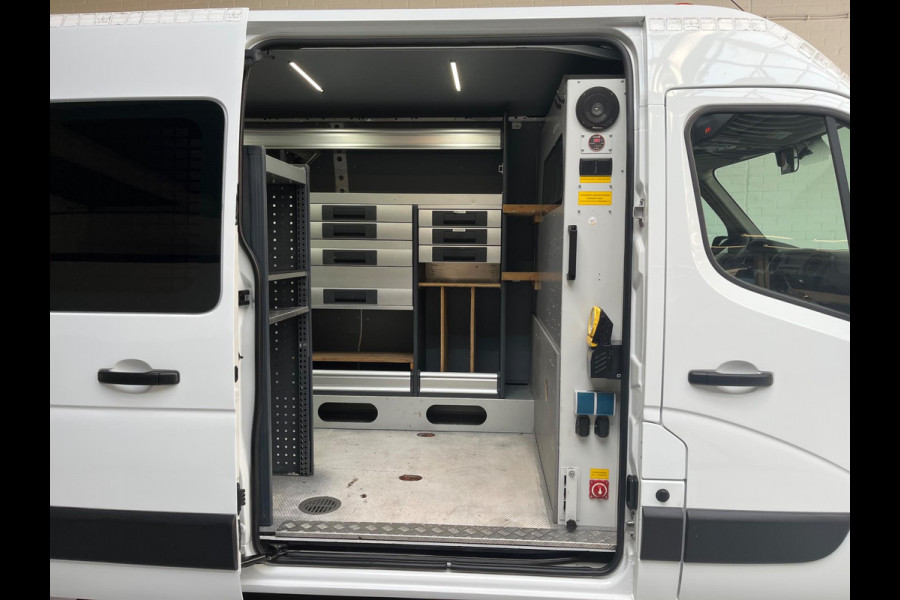 Renault Master Mobiele Werkplaats T35 2.3 dCi 145pk euro6 L2H2 BOTT Inrichting, Victron omvormer, Standkachel, RIJKLAARPRIJS!