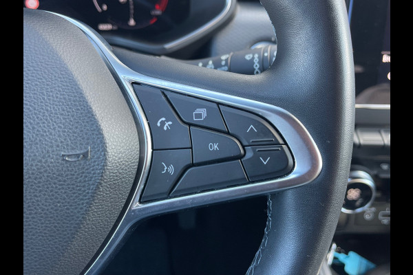 Renault Clio 1.3 TCe Initiale Paris | CarPlay | LED | DAB+ | 360* Camera | Keyless | 17 inch