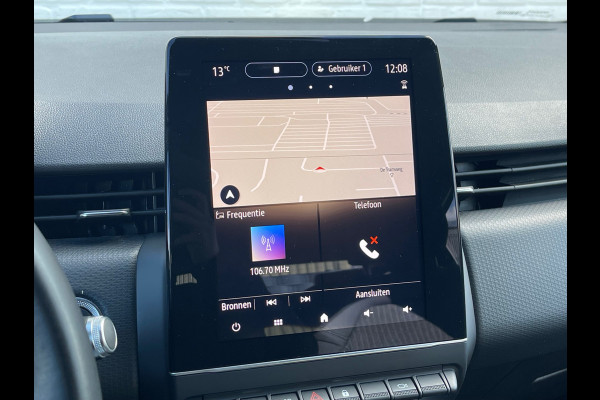 Renault Clio 1.3 TCe Initiale Paris | CarPlay | LED | DAB+ | 360* Camera | Keyless | 17 inch