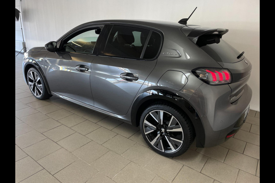 Peugeot 208 1.2 PureTech GT-Line 130PK AUTOMAAT AIRCO CLIMA NAVI CRUISE APPLE CARPLAY LED VELGEN 1STE EIG NIEUWSTAAT