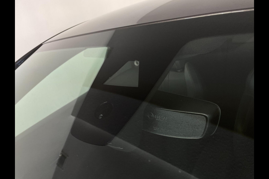 Peugeot 208 1.2 PureTech GT-Line 130PK AUTOMAAT AIRCO CLIMA NAVI CRUISE APPLE CARPLAY LED VELGEN 1STE EIG NIEUWSTAAT
