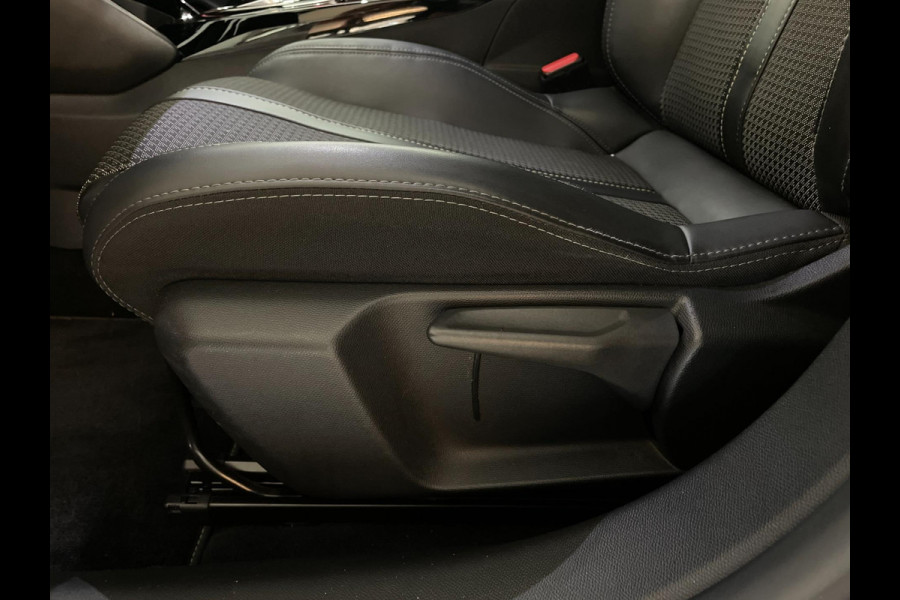 Peugeot 208 1.2 PureTech GT-Line 130PK AUTOMAAT AIRCO CLIMA NAVI CRUISE APPLE CARPLAY LED VELGEN 1STE EIG NIEUWSTAAT