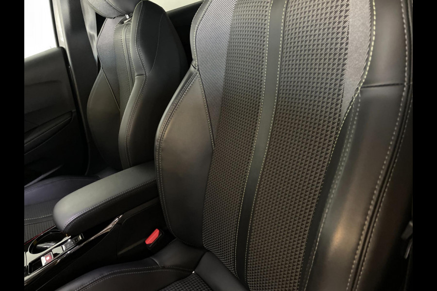 Peugeot 208 1.2 PureTech GT-Line 130PK AUTOMAAT AIRCO CLIMA NAVI CRUISE APPLE CARPLAY LED VELGEN 1STE EIG NIEUWSTAAT