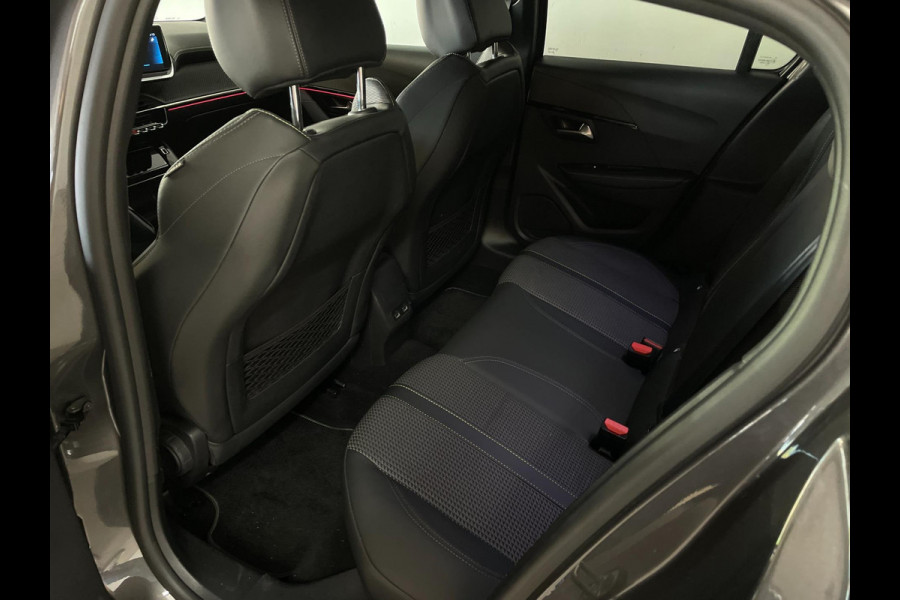 Peugeot 208 1.2 PureTech GT-Line 130PK AUTOMAAT AIRCO CLIMA NAVI CRUISE APPLE CARPLAY LED VELGEN 1STE EIG NIEUWSTAAT