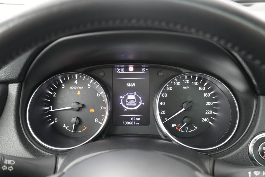 Nissan QASHQAI BWJ 2019 / 1.2 116PK N-Connecta | NWE APK / Pano dak / Clima / Navi / 18'' LMV / Privacy glass /