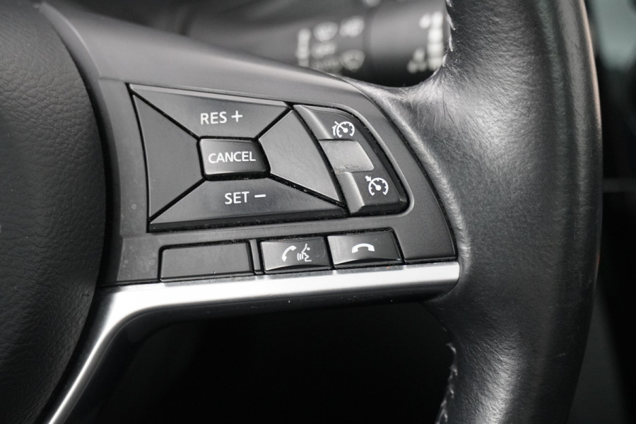 Nissan QASHQAI BWJ 2019 / 1.2 116PK N-Connecta | NWE APK / Pano dak / Clima / Navi / 18'' LMV / Privacy glass /