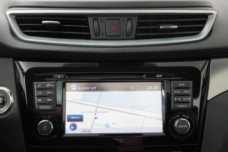 Nissan QASHQAI BWJ 2019 / 1.2 116PK N-Connecta | NWE APK / Pano dak / Clima / Navi / 18'' LMV / Privacy glass /