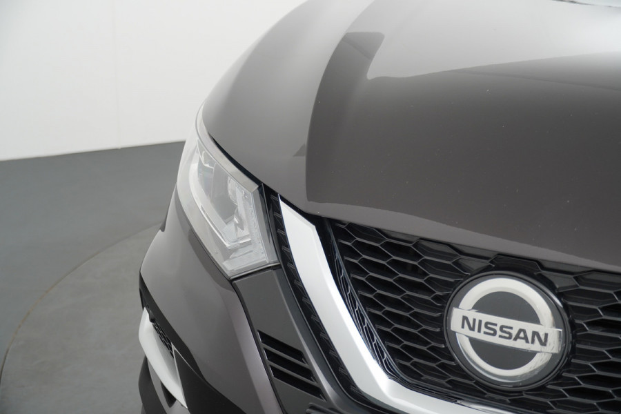 Nissan QASHQAI BWJ 2019 / 1.2 116PK N-Connecta | NWE APK / Pano dak / Clima / Navi / 18'' LMV / Privacy glass /