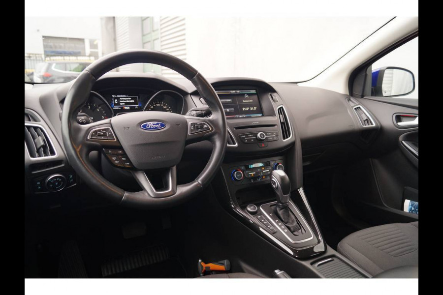 Ford Focus Wagon 1.5 TDCi 120pk Automaat Titanium -NAVI-PDC-