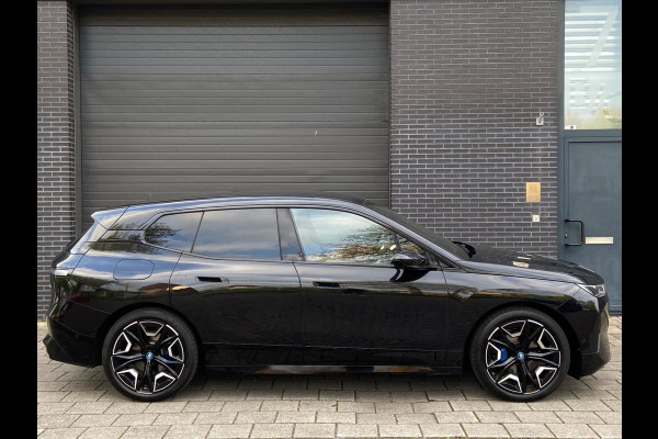 BMW iX XDrive40 M-SPORT/LASER/SKYLOUNGE/MASSAGE