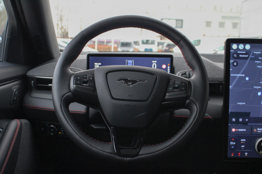 Ford Mustang Mach-E Extended Premium RWD 98 kWh 294pk | Technology Pack | Panoramadak