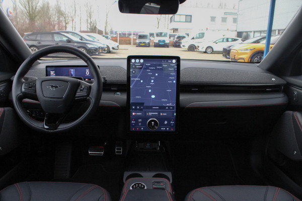 Ford Mustang Mach-E Extended Premium RWD 98 kWh 294pk | Technology Pack | Panoramadak