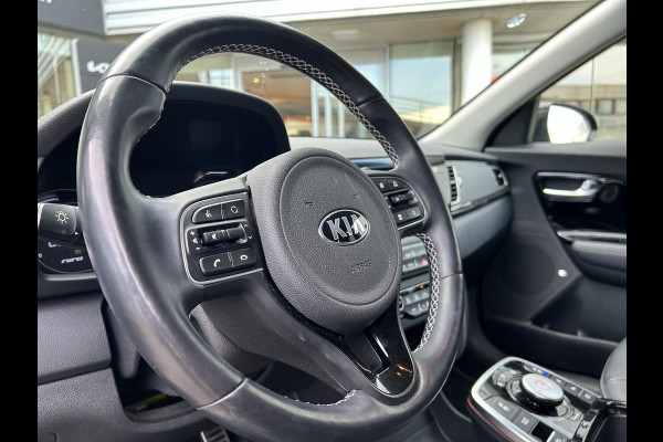 Kia e-Niro ExecutiveLine 64 kWh Automaat | Navi | Clima | Cruise | Camera | Stoelverkoeling & Verwarming | Elektrische Geheugenstoelen | Leder | PDC |