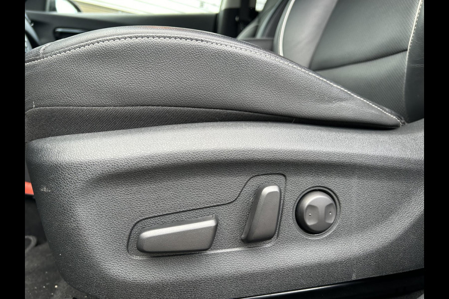 Kia e-Niro ExecutiveLine 64 kWh Automaat | Navi | Clima | Cruise | Camera | Stoelverkoeling & Verwarming | Elektrische Geheugenstoelen | Leder | PDC |