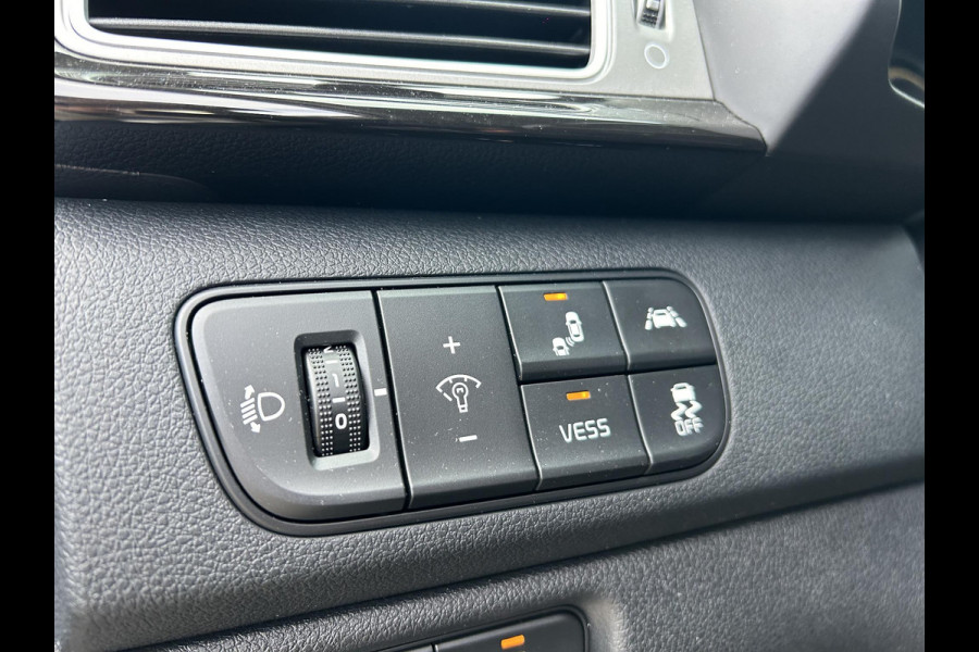 Kia e-Niro ExecutiveLine 64 kWh Automaat | Navi | Clima | Cruise | Camera | Stoelverkoeling & Verwarming | Elektrische Geheugenstoelen | Leder | PDC |
