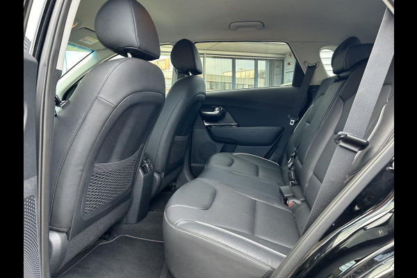 Kia e-Niro ExecutiveLine 64 kWh Automaat | Navi | Clima | Cruise | Camera | Stoelverkoeling & Verwarming | Elektrische Geheugenstoelen | Leder | PDC |