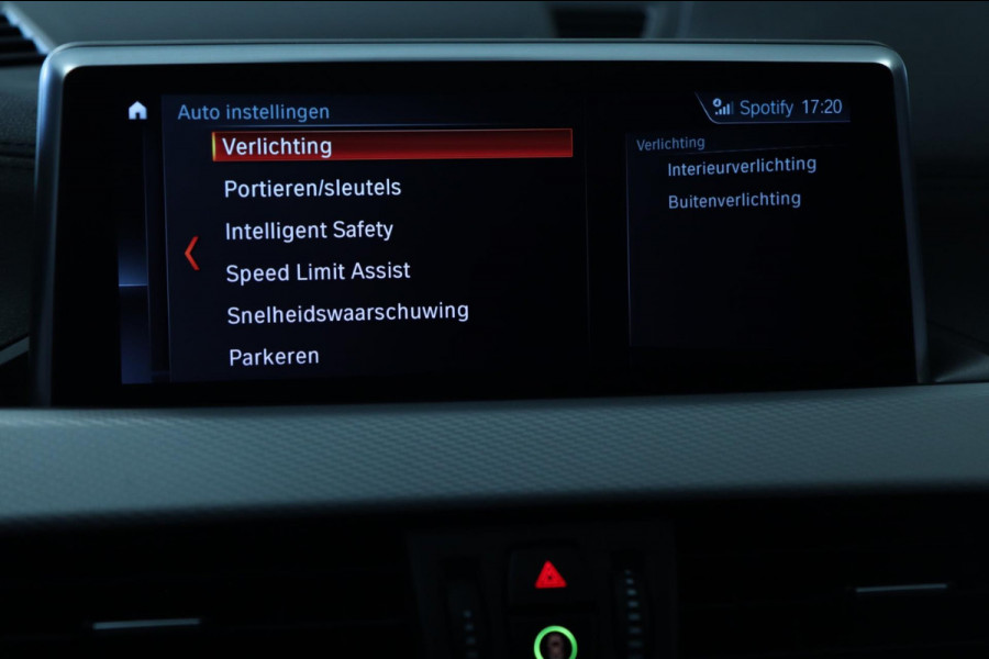 BMW X1 SDrive18i M Sport / PANODAK / CAMERA / LED / SFEERVERLICHTING / 18''