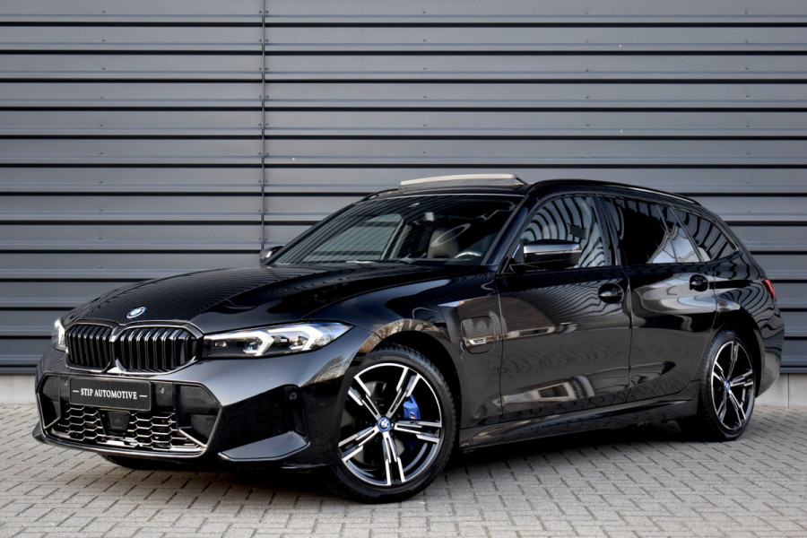 BMW 3 Serie Touring 330e M Sport Pro | Panoramadak | ACC | Harman/Kardon | M Seats | Comfort Access | Head-Up | Laser |