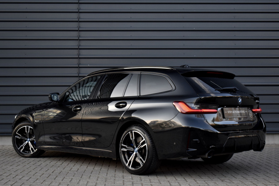 BMW 3 Serie Touring 330e M Sport Pro | Panoramadak | ACC | Harman/Kardon | M Seats | Comfort Access | Head-Up | Laser |
