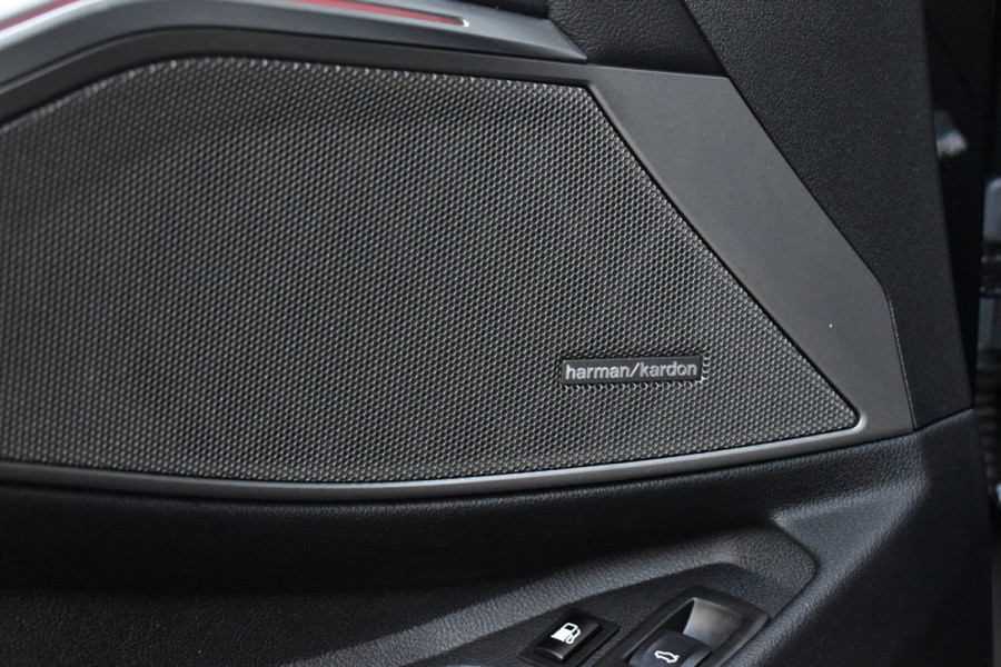BMW 3 Serie Touring 330e M Sport Pro | Panoramadak | ACC | Harman/Kardon | M Seats | Comfort Access | Head-Up | Laser |