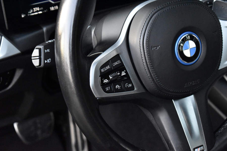 BMW 3 Serie Touring 330e M Sport Pro | Panoramadak | ACC | Harman/Kardon | M Seats | Comfort Access | Head-Up | Laser |
