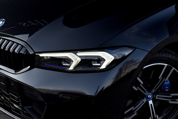 BMW 3 Serie Touring 330e M Sport Pro | Panoramadak | ACC | Harman/Kardon | M Seats | Comfort Access | Head-Up | Laser |