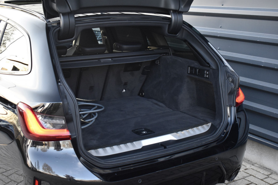 BMW 3 Serie Touring 330e M Sport Pro | Panoramadak | ACC | Harman/Kardon | M Seats | Comfort Access | Head-Up | Laser |