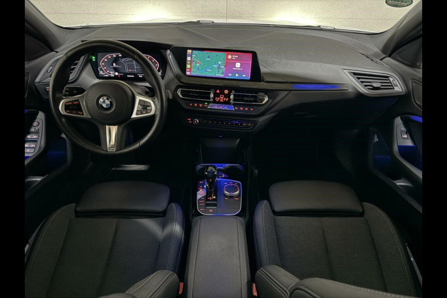 BMW 1-serie 118i Sportline Navi Cruise Carplay Sfeerver. NAP