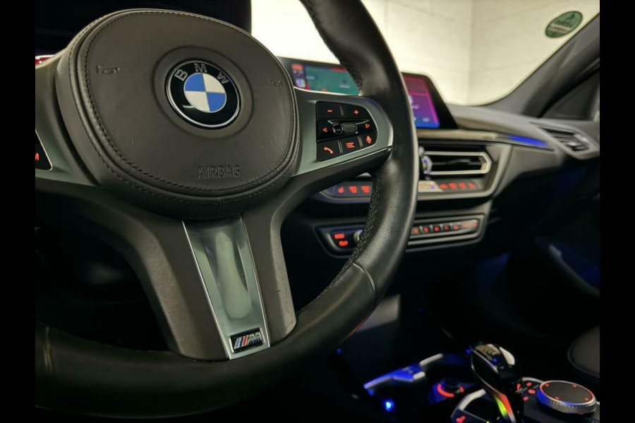 BMW 1-serie 118i Sportline Navi Cruise Carplay Sfeerver. NAP