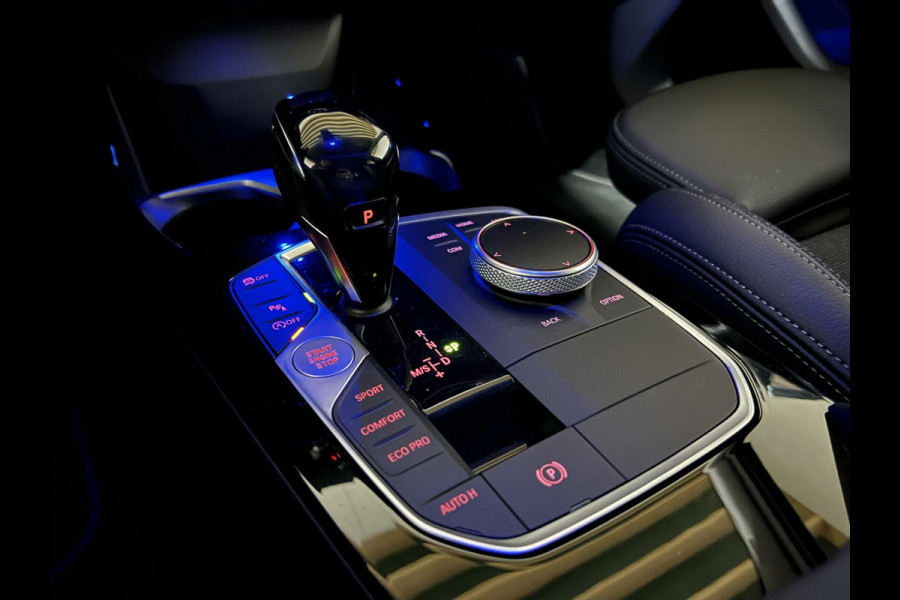BMW 1-serie 118i Sportline Navi Cruise Carplay Sfeerver. NAP