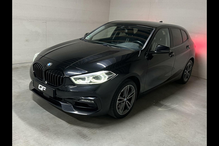 BMW 1-serie 118i Sportline Navi Cruise Carplay Sfeerver. NAP