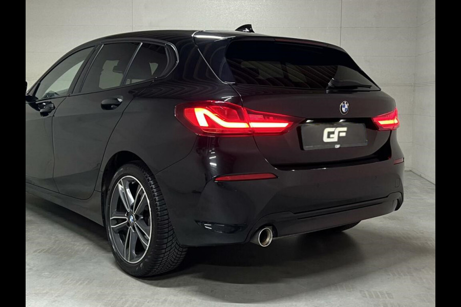 BMW 1-serie 118i Sportline Navi Cruise Carplay Sfeerver. NAP