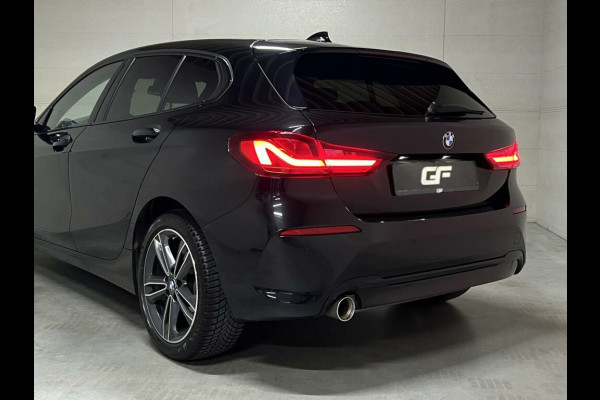 BMW 1-serie 118i Sportline Navi Cruise Carplay Sfeerver. NAP