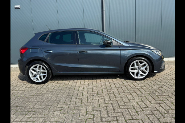 Seat Ibiza 1.0 TSI * FR * Cruise * Camera * AppleCarPlay *
