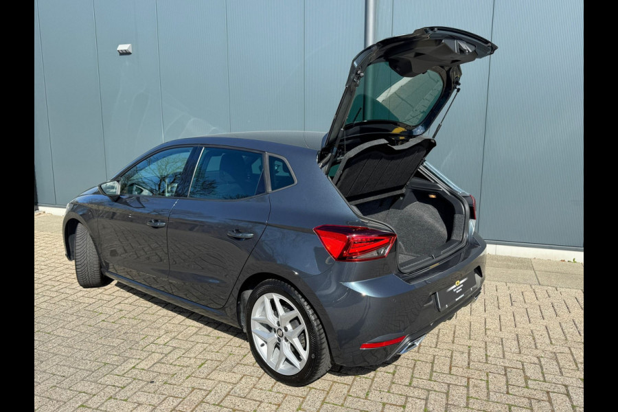 Seat Ibiza 1.0 TSI * FR * Cruise * Camera * AppleCarPlay *