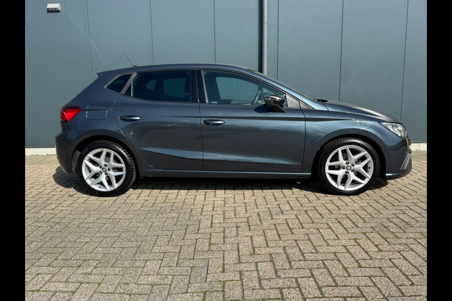 Seat Ibiza 1.0 TSI * FR * Cruise * Camera * AppleCarPlay *
