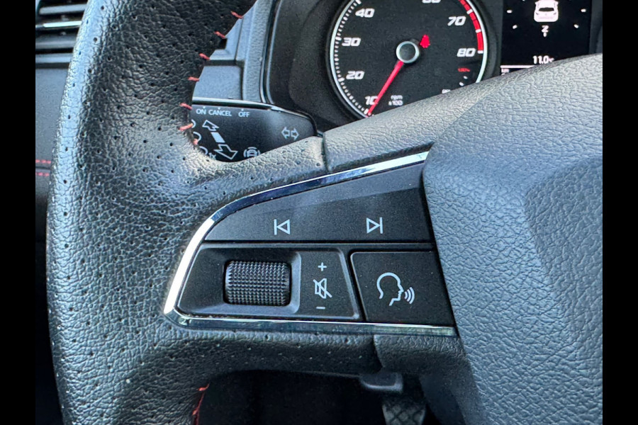 Seat Ibiza 1.0 TSI * FR * Cruise * Camera * AppleCarPlay *