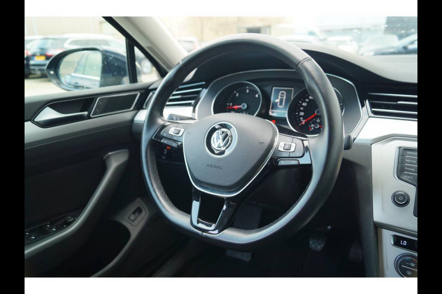 Volkswagen Passat Variant 1.6 TDI 120pk Comfortline -NAVI-ECC-LED-