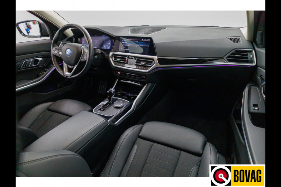BMW 3 Serie Touring 330e 292 PK Sportline Business Ed. Plus | Stoel & Stuurverw. | Adap. Cruise | Elec. klep PDC V+A, Apple Carplay / Android auto, Navigatie, Sfeerverlichting