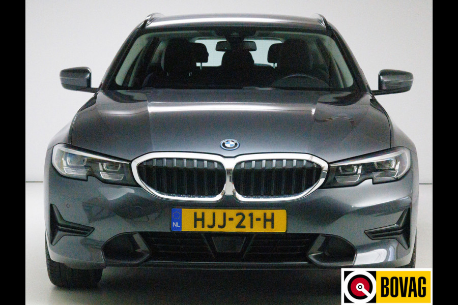 BMW 3 Serie Touring 330e 292 PK Sportline Business Ed. Plus | Stoel & Stuurverw. | Adap. Cruise | Elec. klep PDC V+A, Apple Carplay / Android auto, Navigatie, Sfeerverlichting