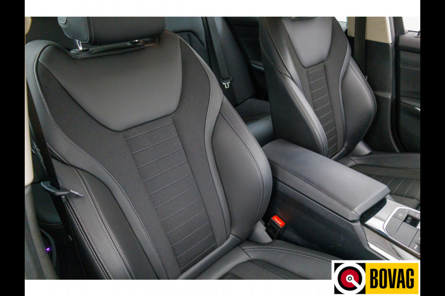 BMW 3 Serie Touring 330e 292 PK Sportline Business Ed. Plus | Stoel & Stuurverw. | Adap. Cruise | Elec. klep PDC V+A, Apple Carplay / Android auto, Navigatie, Sfeerverlichting