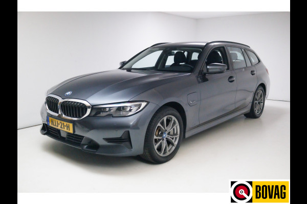 BMW 3 Serie Touring 330e 292 PK Sportline Business Ed. Plus | Stoel & Stuurverw. | Adap. Cruise | Elec. klep PDC V+A, Apple Carplay / Android auto, Navigatie, Sfeerverlichting