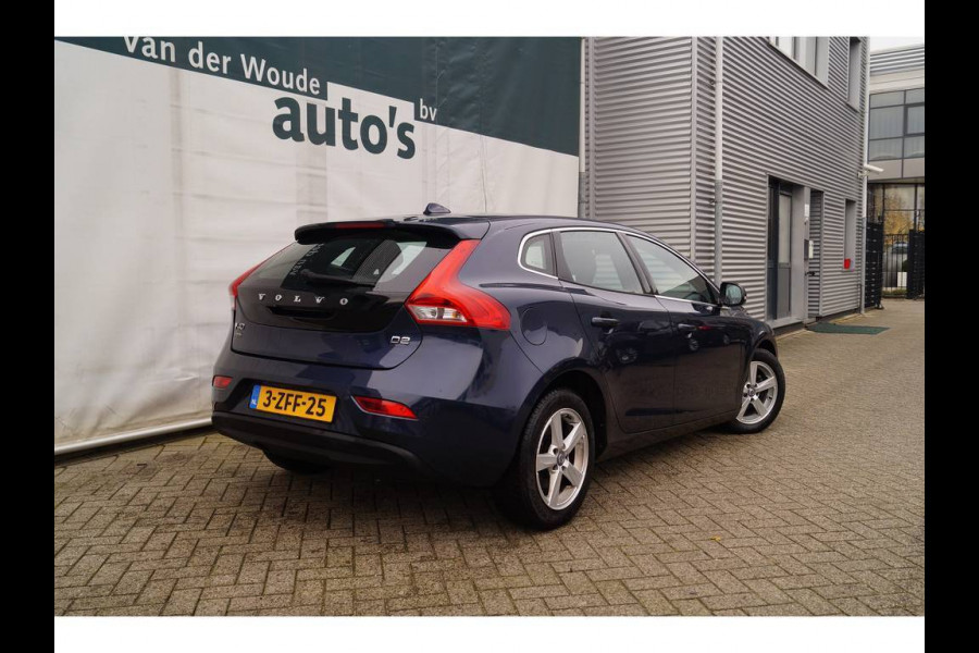 Volvo V40 D2 115pk Business Momentum -NAVI-PDC-