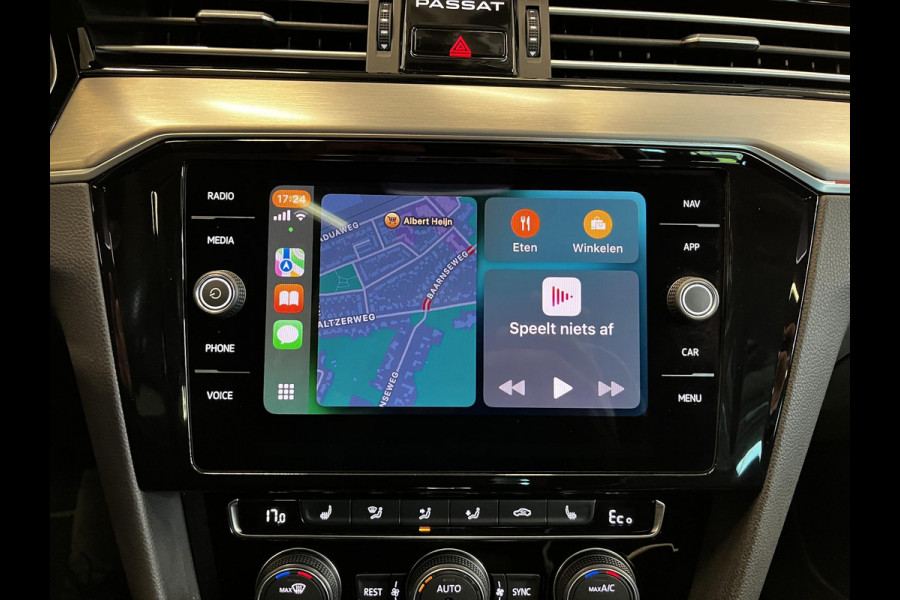 Volkswagen Passat Variant 1.4 TSI PHEV GTE Elegance Panoramadak Trekhaak Navigatie Apple Carplay/Android Auto Camera Parkeersensoren Stoelverwarming Virtual Cockpit Climate Control