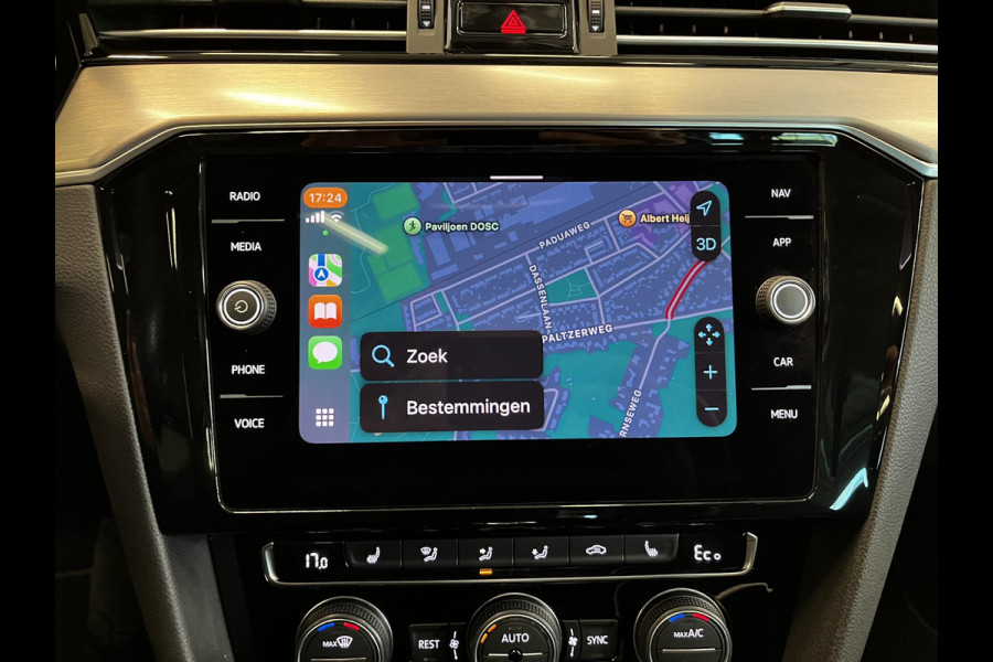 Volkswagen Passat Variant 1.4 TSI PHEV GTE Elegance Panoramadak Trekhaak Navigatie Apple Carplay/Android Auto Camera Parkeersensoren Stoelverwarming Virtual Cockpit Climate Control