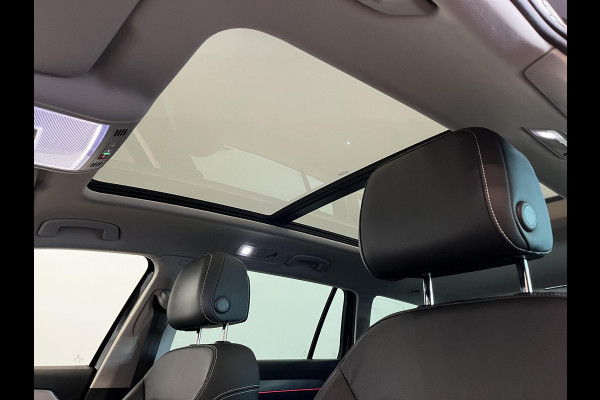 Volkswagen Passat Variant 1.4 TSI PHEV GTE Elegance Panoramadak Trekhaak Navigatie Apple Carplay/Android Auto Camera Parkeersensoren Stoelverwarming Virtual Cockpit Climate Control