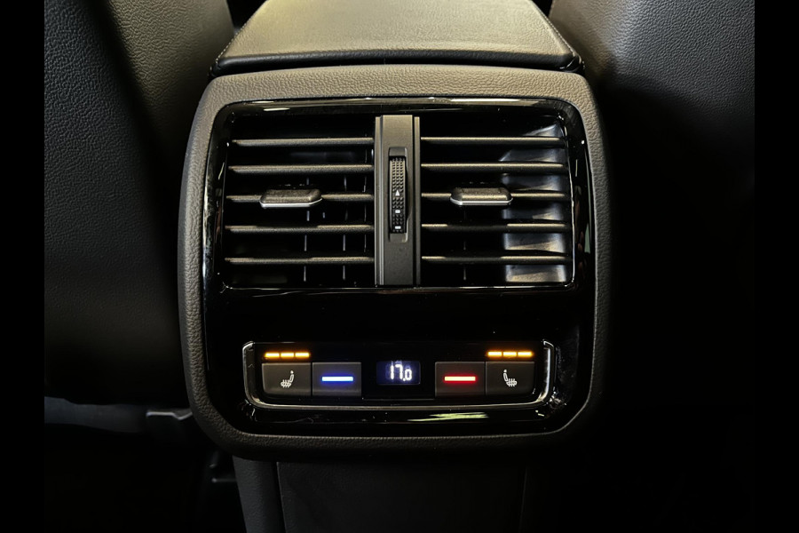 Volkswagen Passat Variant 1.4 TSI PHEV GTE Elegance Panoramadak Trekhaak Navigatie Apple Carplay/Android Auto Camera Parkeersensoren Stoelverwarming Virtual Cockpit Climate Control