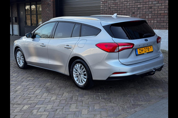 Ford FOCUS Wagon 1.5 Titanium / 150 PK / Trekhaak / Navigatie / Climate Control / PDC voor + Achter / NED-Focus
