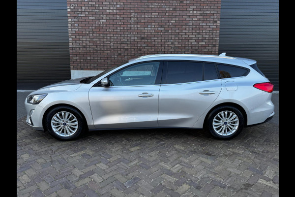 Ford FOCUS Wagon 1.5 Titanium / 150 PK / Trekhaak / Navigatie / Climate Control / PDC voor + Achter / NED-Focus