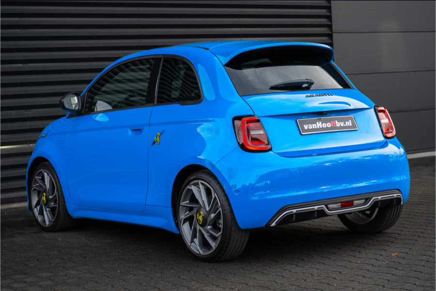 Abarth 500 e Turismo 42 kWh -JBL-Keyless-Engine Sound
